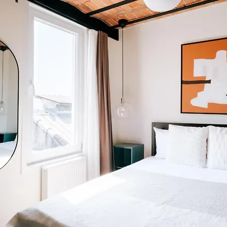 Flat W View Near Galata Tower In Istiklal Ave * איסטמבול
