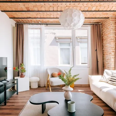 Flat W View Near Galata Tower In Istiklal Ave * איסטמבול