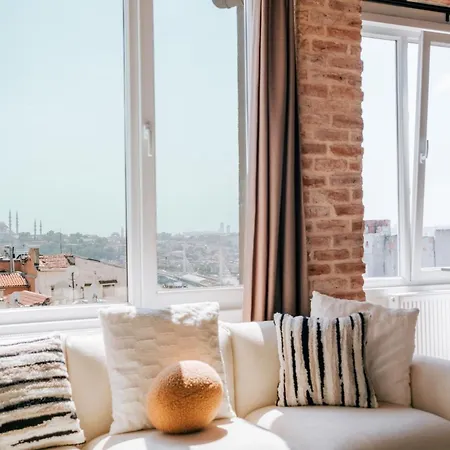 Flat W View Near Galata Tower In Istiklal Ave דירה איסטמבול