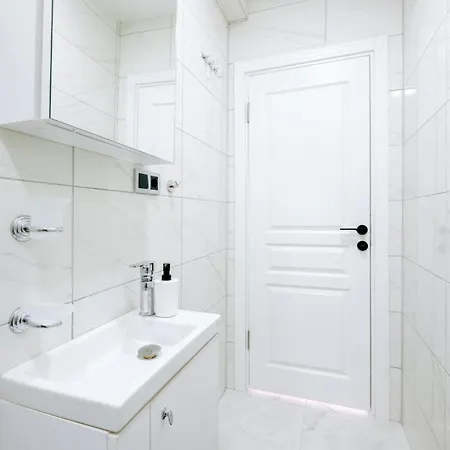 Flat W View Near Galata Tower In Istiklal Ave Istanbul