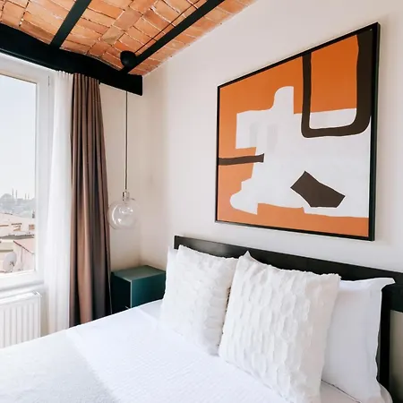 Flat W View Near Galata Tower In Istiklal Ave